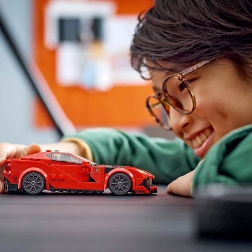 Конструктор LEGO Speed Champions Ferrari 812 Competizione 261 деталь (76914) фото 5