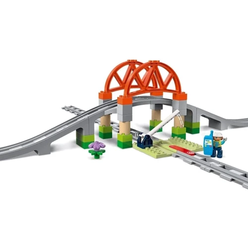 Конструктор LEGO DUPLO Дополнительный набор. Железнодорожный мост и пути 42 детали (10426): Рекомендуемый возраст 2+
