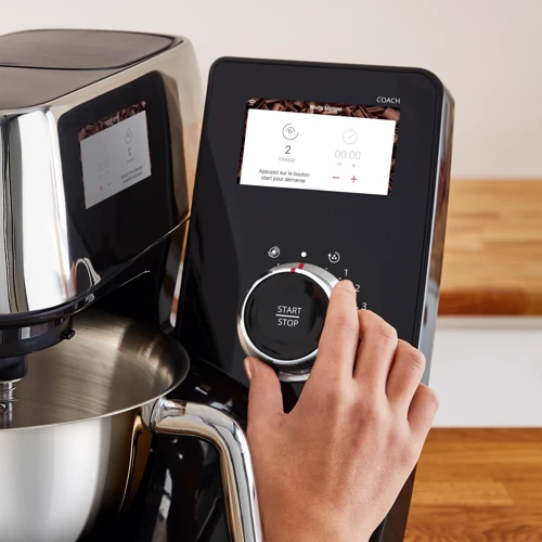 Кухонный комбайн Tefal I-Coach Touch QB951837: Материал чаши нержавеющая сталь