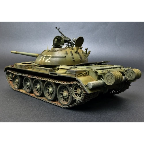 Сборная модель MiniArt Советский средний танк T-54A (MA37017) фото 7