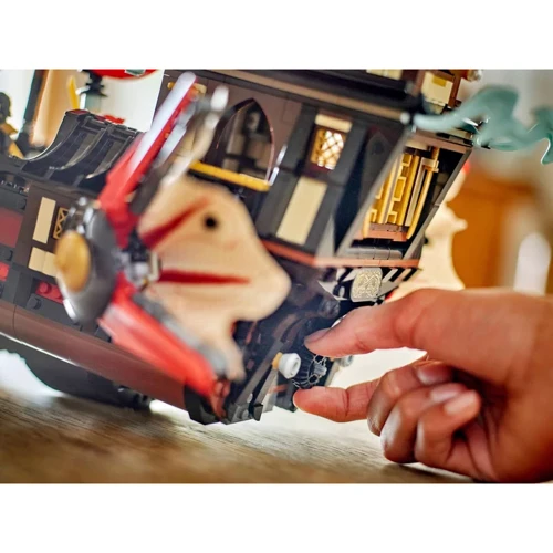 Конструктор LEGO Ninjago Щедрость храма (71848)