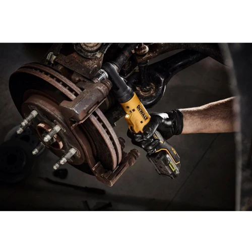 Тріскатковий гайковерт DeWalt DCF500N: Діаметр патрона 10 мм