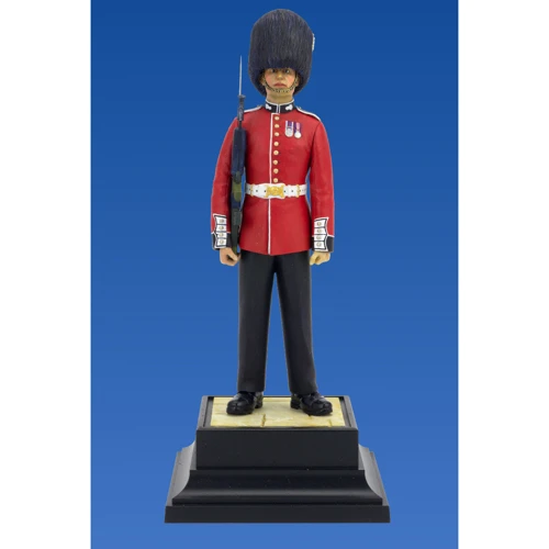 Гренадер королівської гвардії Великобританії British Grenadier Queen's Guards (ICM16001) фото 5