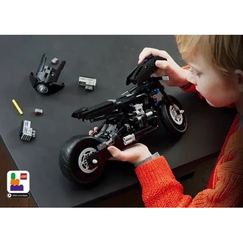Конструктор LEGO Technic DC Batman Бетмен: Бетцикл 641 деталь (42155) фото 6