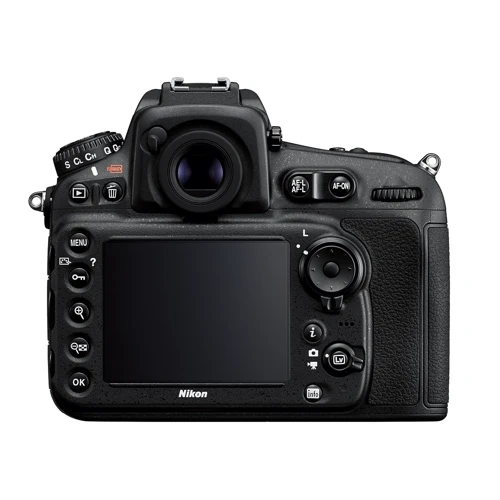 Nikon D810A Body: Тип матриці CMOS