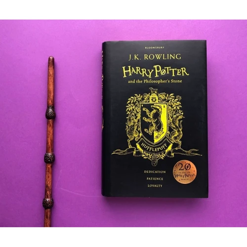 J. K. Rowling: Harry Potter і Philosopher's Stone - Hufflepuff Edition: Виробник Bloomsbury Children's Books