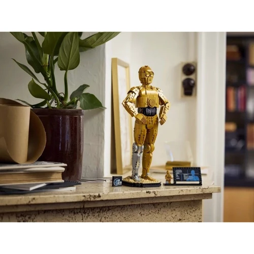 Конструктор LEGO Star Wars C-3PO 1138 деталей (75398) фото 7