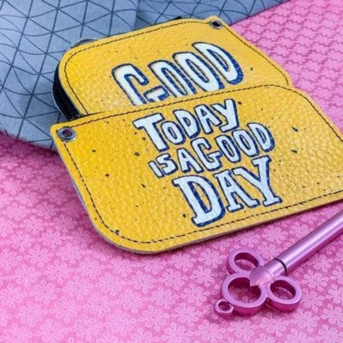 Ключниця Today is a good day жовтий: Виробник PAPAdesign