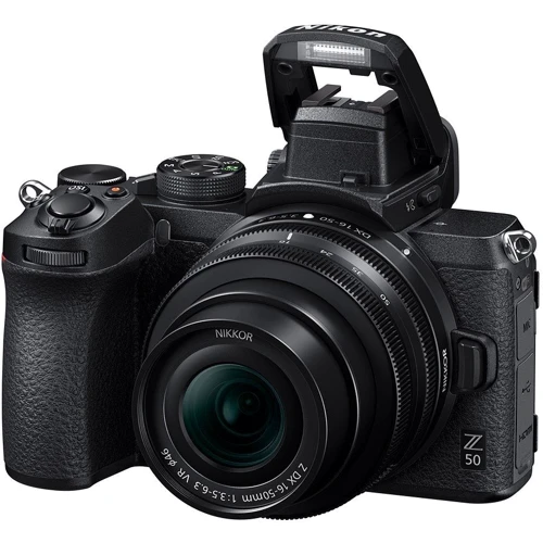 Nikon Z50 kit (18-140mm) VR (VOA050K012): Максимальный размер кадра 5568 x 3712