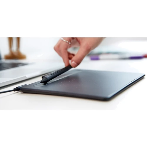 Графический планшет Wacom Intuos S Black (CTL-4100K-N): Рабочая поверхность 152 х 95 мм