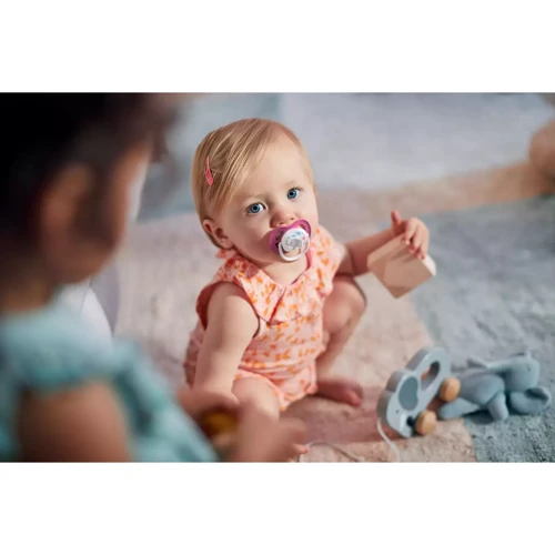 Пустышка ортодонтическая Philips AVENT Ultra Air Animal для девочек 6-18 мес 2 шт (SCF080/08): Вид пустышки классическая