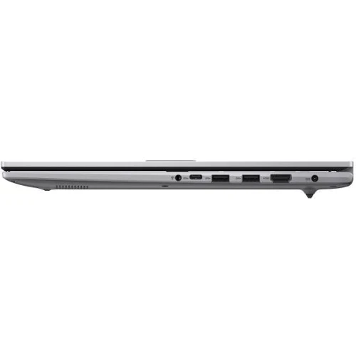 Ноутбук ASUS Vivobook 17 (X1704ZA-AU064W): Видеоадаптер Intel Iris Xe Graphics