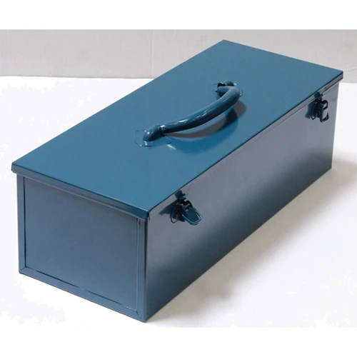 Кейс для инструментов Makita 182875-0: Материал металл