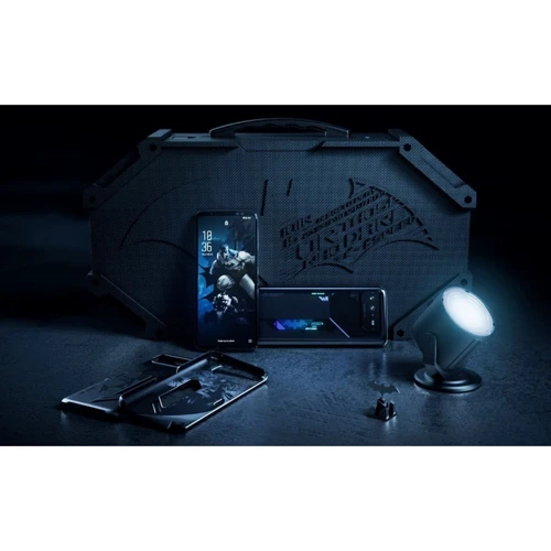 Смартфон Asus ROG Phone 6 12/256GB BATMAN Edition: Коммуникации USB Type-C 3.1 (сбоку) / USB Type-C 2.0 (снизу) / Wi-Fi 802.11 a/b/g/n/ac/6e, tri-band, Wi-Fi Direct, hotspot / Bluetooth 5.3, A2DP, LE / GPS (A-GPS, GLONASS, BDS, GALILEO, QZSS, NavIC) / NFC