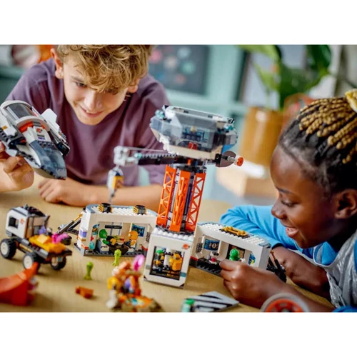 Конструктор LEGO City Космічна база зі стартовим майданчиком (60434) фото 8