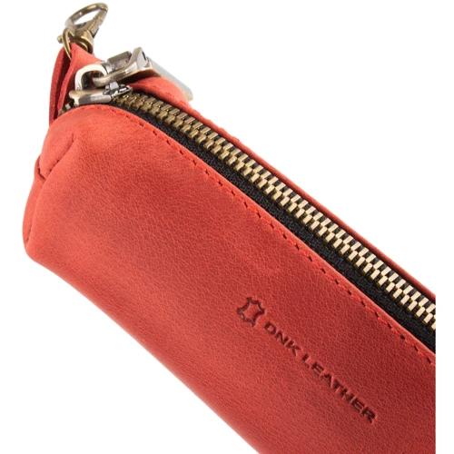 Жіноча ключниця DNK Leather червона (DNK-Keys-L-bochkaH-col.H): Формат гаманця Горизонтальный