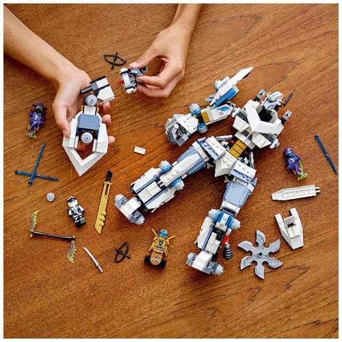 LEGO NINJAGO Битва робота-титана Зейна (71738)