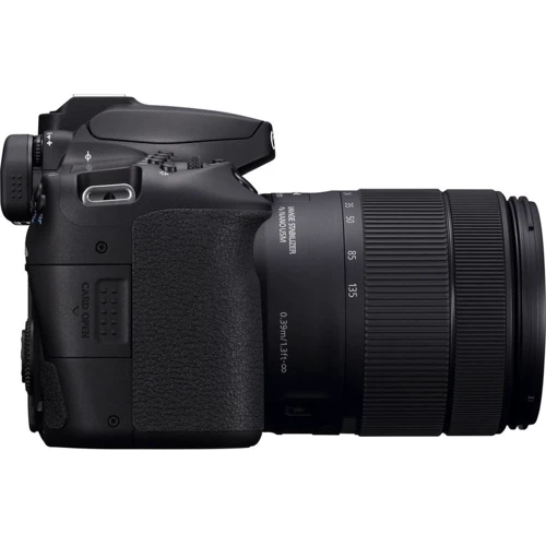 Canon EOS 90D kit (18-55mm) IS STM: Тип матрицы CMOS