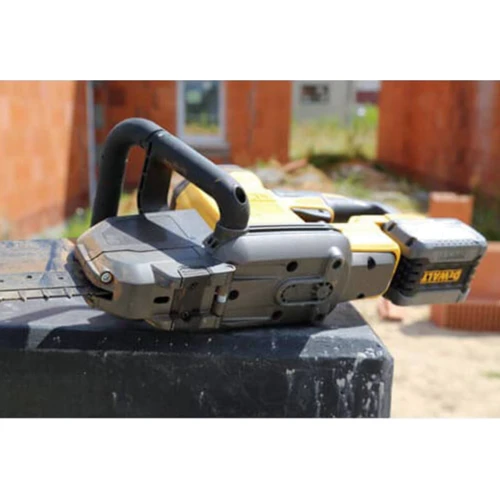 Пила DeWalt ALLIGATOR акумуляторна DCS398T2: Вага, кг 5.6