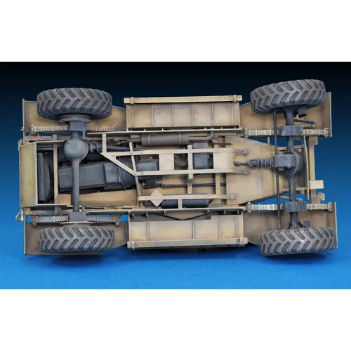 Сборная модель MiniArt Британский бронеавтомобиль AEC Mk.I (MA35152) фото 9