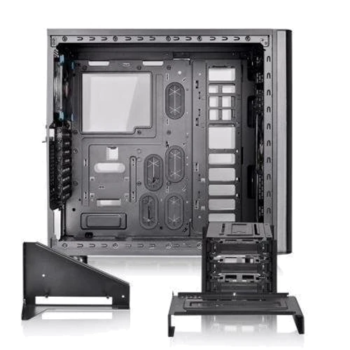 Корпус Thermaltake View 31 Tempered Glass Edition (CA-1H8-00M1WN-00): Форм-фактор материнської плати ATX