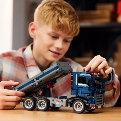 Конструктор LEGO Technic Самосвал 462 детали (42203): Количество деталей, шт. 462