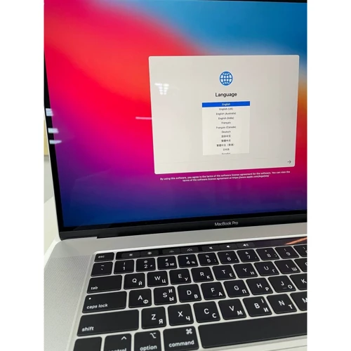 Apple MacBook Pro 16 Retina Silver with Touch Bar (MVVM2) 2019 (MacBook) (SC02CL06GMD6Q) фото 9