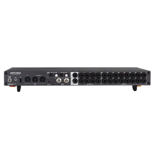 Аудиоинтерфейс Arturia AudioFuse 16Rig: Количество каналов 2.0