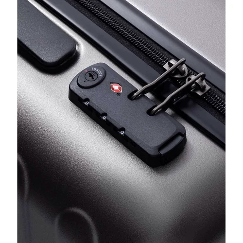 Чемодан RunMi 90 suitcase Business Travel Titanium Gray 28": Количество колес 4
