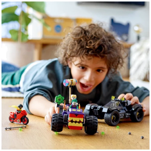 LEGO Super Heroes Погоня Джокера (76159) фото 9