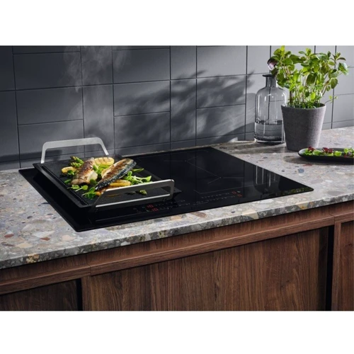 Варочная поверхность Electrolux CIV644: Количество конфорок 4
