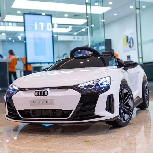 Дитячий електромобіль Bambi Racer Audi Audi e-tron GT білий (M 4938EBLR-1) фото 8