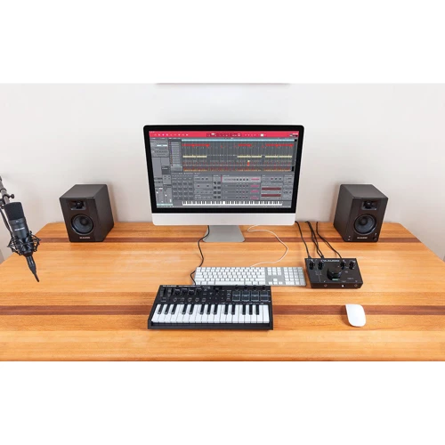 Студийные мониторы M-AUDIO BX3 BT Bluetooth Monitors: Диаметр динамика 3.5"