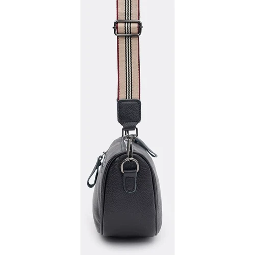 Женская сумка-седло Borsa Leather черная (K18569bl-black): Страна производитель Тайвань