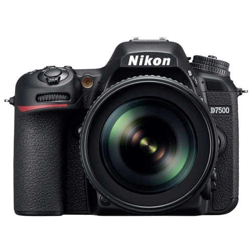 Nikon D7500 kit (18-105mm) VR: Размер матрицы, мм 23.5x15.6
