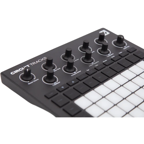 MIDI контроллер NOVATION Circuit Tracks