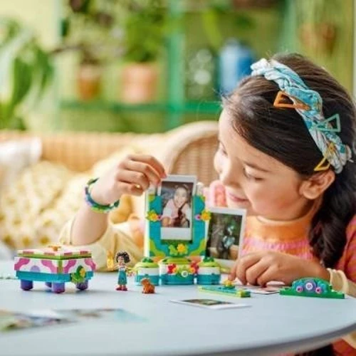 Конструктор LEGO Disney Classic Фоторамка та скриня для прикрас Мірабель 334 деталі (43239) фото 8