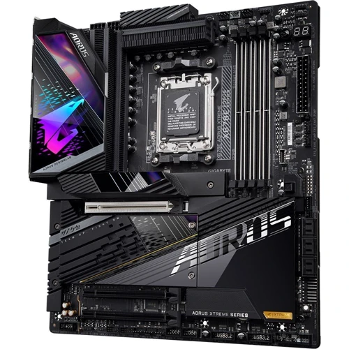 Gigabyte X670E AORUS XTREME: Оперативная память 4xDDR5, до 192 ГБ