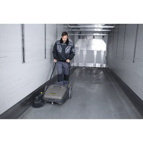 Прочая техника для уборки Подметальная машина Karcher KM 70/20 C (1.517-106.0) фото 4