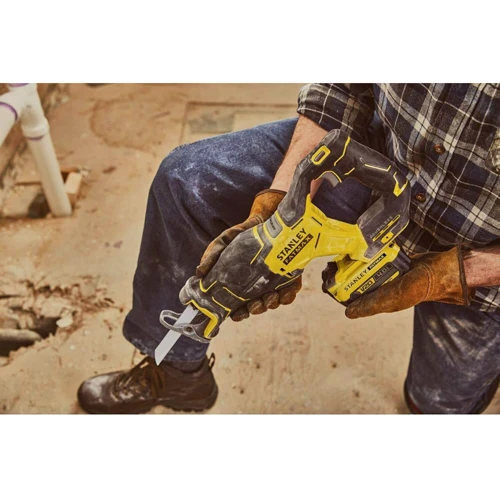 Пила сабельная Stanley SFMCS310B UA