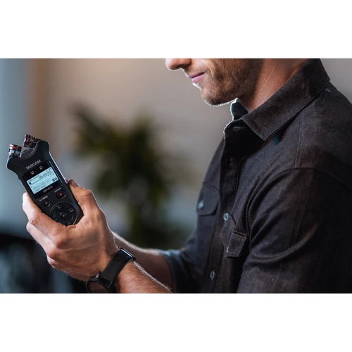 Tascam DR-07X: Время автономной работы, ч 17.5