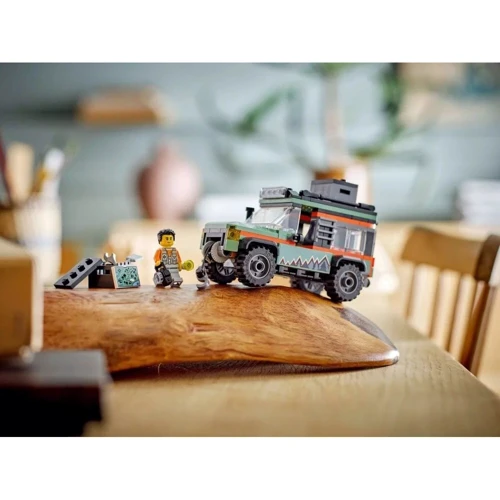 Конструктор LEGO City Внедорожный горный грузовик 4x4 221 деталь (60447) фото 8