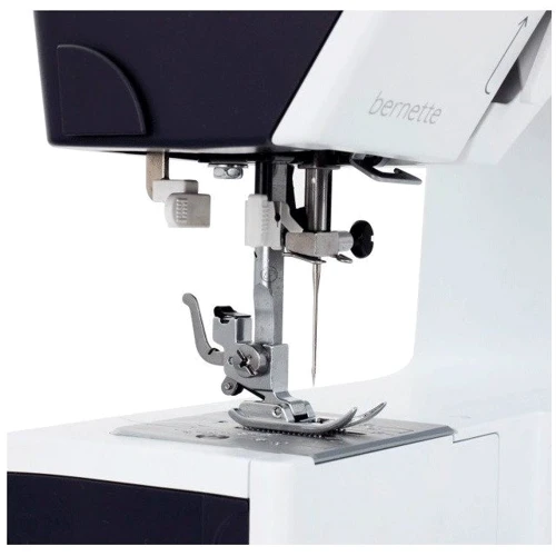 Швейная машина Bernina Bernette B35: Максимальная длина стежка, мм 4