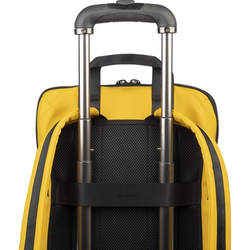 Сумка для ноутбука Tucano 15"/16" Gommo Yellow (BKGOM15-Y): Місткість ноутбук, блок питания, аксессуары