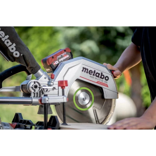 Дисковая пила Metabo KGS 18 LTX BL 305 (614305850): Конструкция Станок