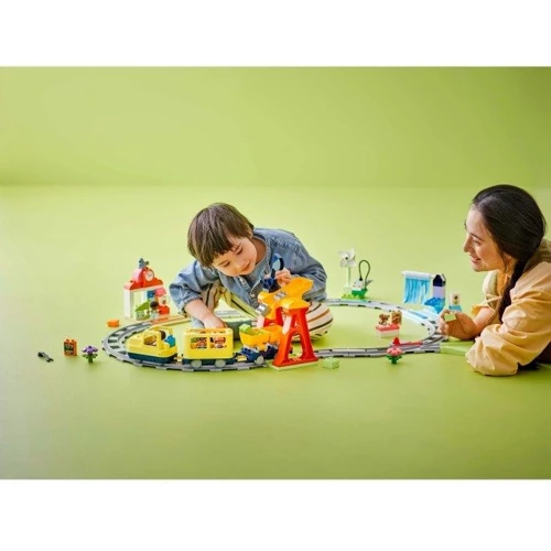 Конструктор LEGO DUPLO Town Большой интерактивный общественный поезд 103 детали (10428) фото 8