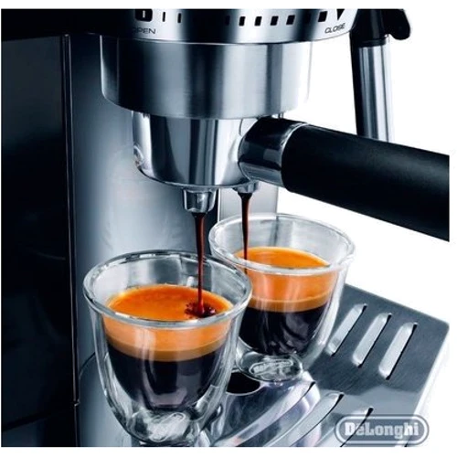 Кофеварка DeLonghi EC 820 B: Объем резервуара для воды, л 1