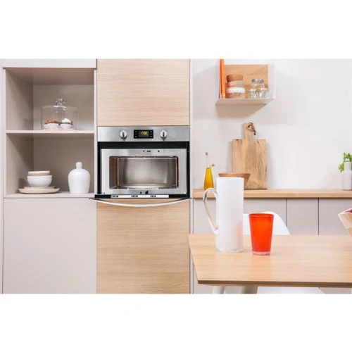 Встраиваемая микроволновая печь Indesit MWI 3400 IX: Внутренний объем 40 л