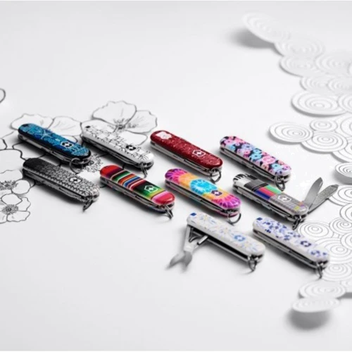 Мультитул Victorinox Classic LE Tie Dye 58мм/7функцій/кольоровий (0.6223.L2103): Кількість інструментів 7