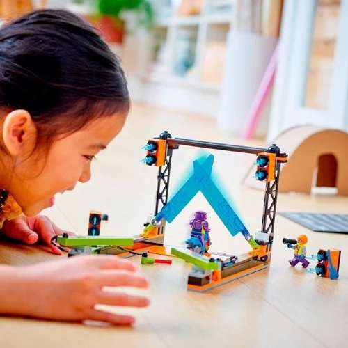 Конструктор LEGO City Stuntz Каскадерская задача «Клинок» (60340) фото 7